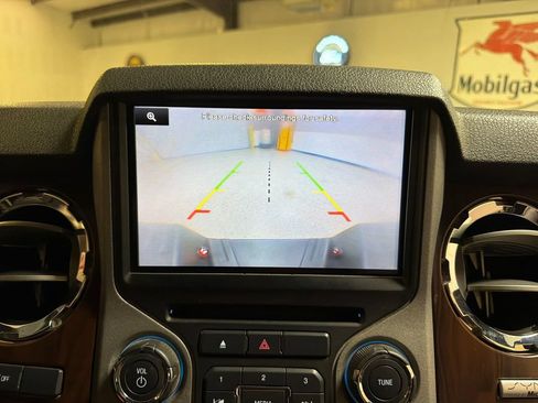 Used 2013 Ford F250 Lariat w/ Lariat Ultimate Pkg AWD/4WD image 22