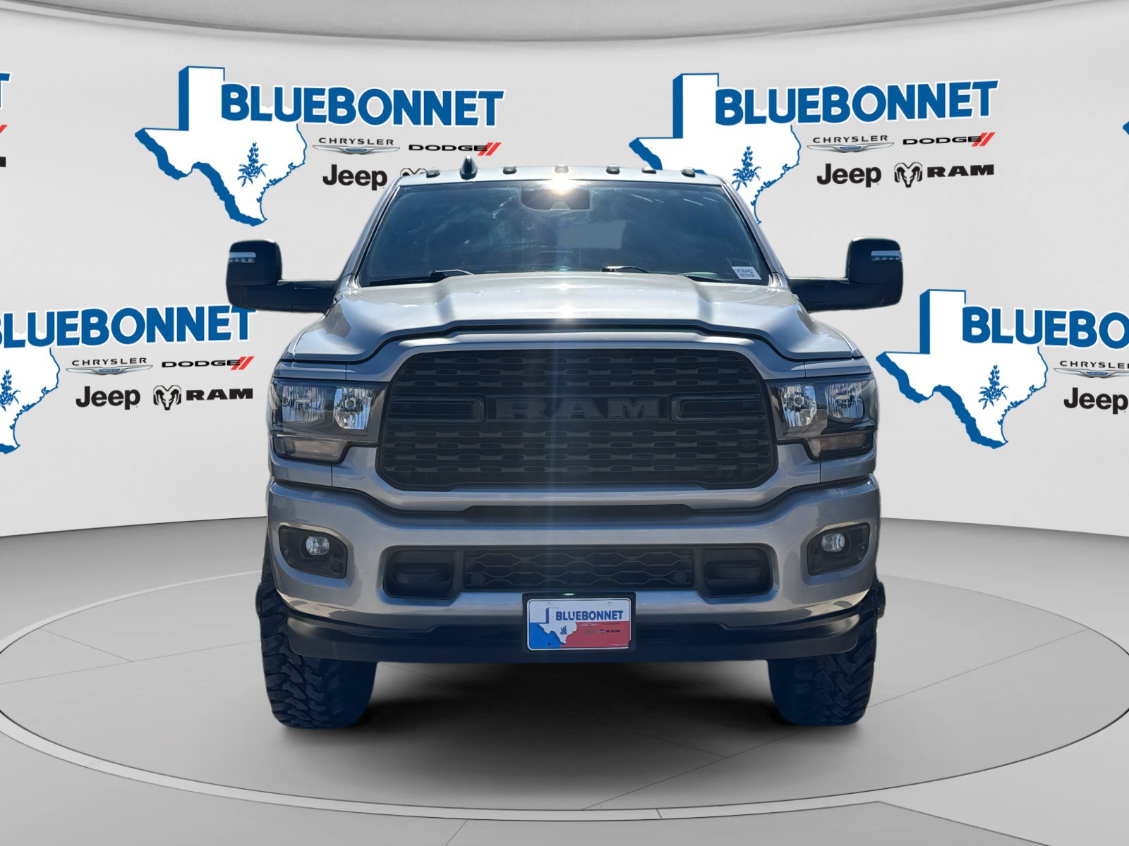 Certified 2024 RAM 3500 Lone Star w/ Night Edition AWD/4WD image 2