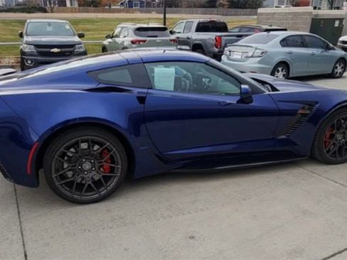 Used 2019 Chevrolet Corvette Z06 image 2