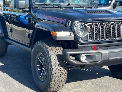 New 2026 Jeep Wrangler Unlimited Rubicon AWD/4WD image 9