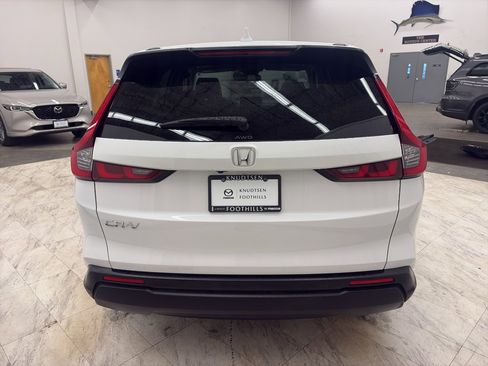 Used 2024 Honda CR-V EX image 6