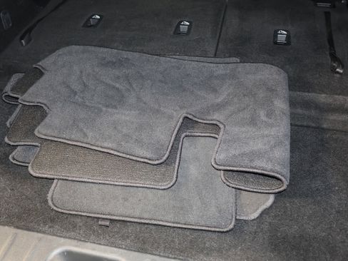 Used 2025 Nissan Pathfinder SV image 51