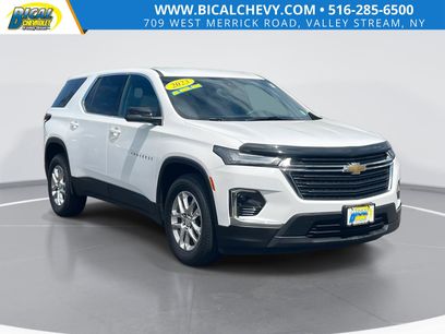 Used 2023 Chevrolet Traverse LS