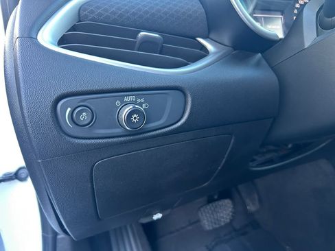 Used 2024 Chevrolet Malibu LT FWD image 22