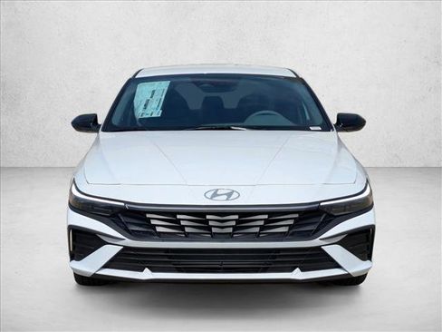New 2026 Hyundai Elantra Sport image 6