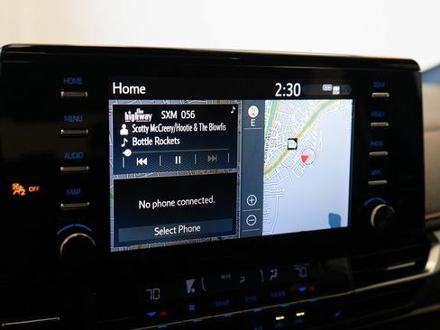 Used 2023 Toyota Sienna XSE image 6