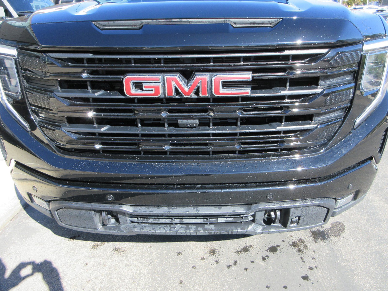 Used 2024 GMC Sierra 1500 Elevation w/ Elevation Premium Package AWD/4WD image 18