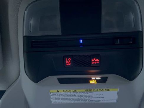 Used 2019 Subaru Impreza 2.0i w/ Eyesight image 28