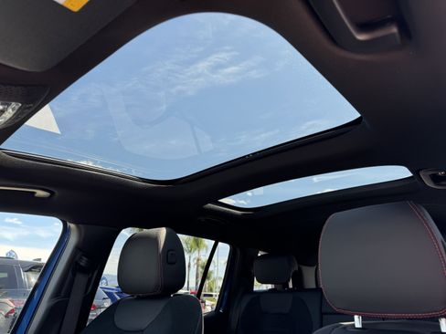 Used 2024 Mercedes-Benz GLB 250 image 31