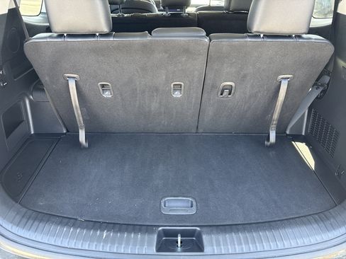 Used 2023 Kia Telluride EX image 7