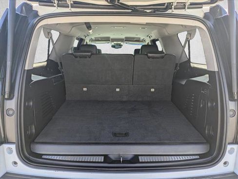 Used 2019 GMC Yukon XL SLT image 6