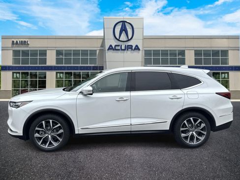 Used 2022 Acura MDX SH-AWD w/ Technology Package image 2