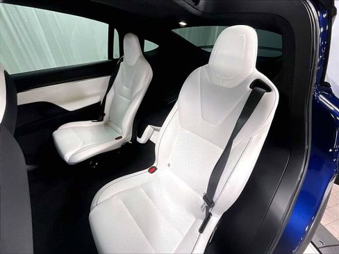 Used 2024 Tesla Model X Plaid image 31