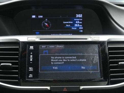 Used 2017 Honda Accord EX-L image 22