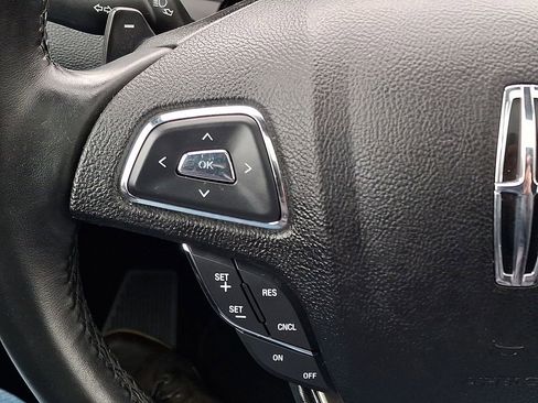 Used 2017 Lincoln MKC Select w/ Select Plus Package AWD/4WD image 21