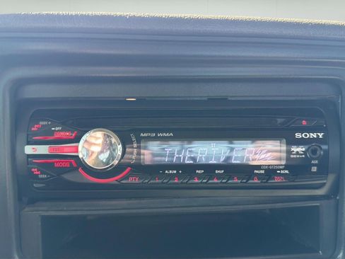 Used 2003 Chevrolet Avalanche 4x4 w/ Suspension Package, Off-Road image 20