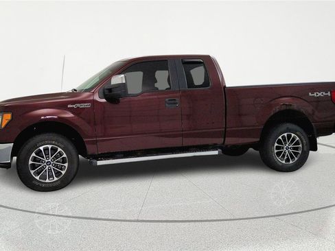Used 2010 Ford F150 XLT image 2