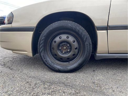 Used 2005 Chevrolet Impala Sedan w/ Police Pkg image 9