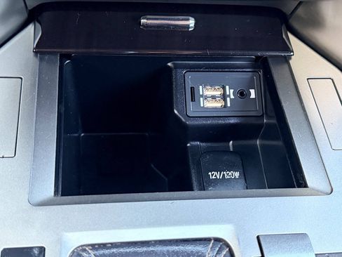 Used 2014 Lexus GX 460 AWD/4WD image 48