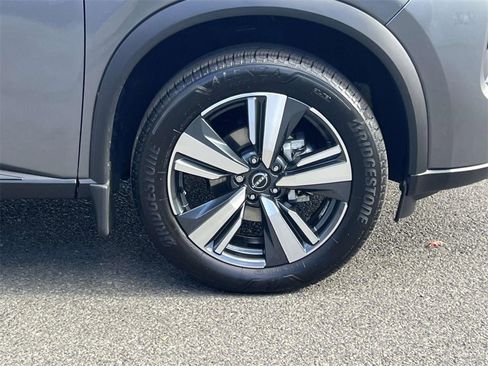 Certified 2024 Nissan Rogue SL w/ SL Premium Package image 7