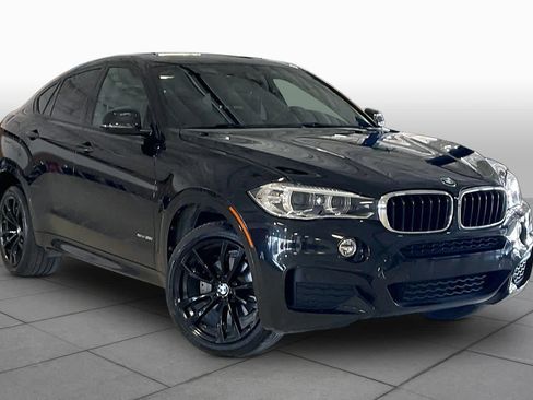 Used 2018 BMW X6 sDrive35i w/ M Sport Package RWD image 2