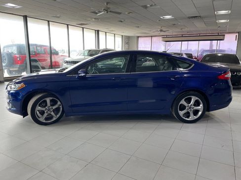 Used 2014 Ford Fusion SE w/ Equipment Group 201A image 4