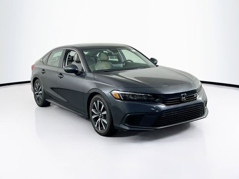 Used 2022 Honda Civic EX image 3