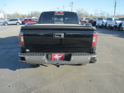 Used 2018 GMC Sierra 1500 SLT image 4