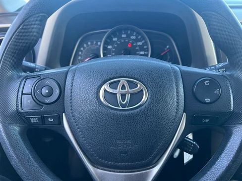 Used 2014 Toyota RAV4 LE AWD/4WD image 23