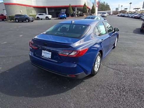 Used 2026 Toyota Camry LE w/ Convenience Package image 8