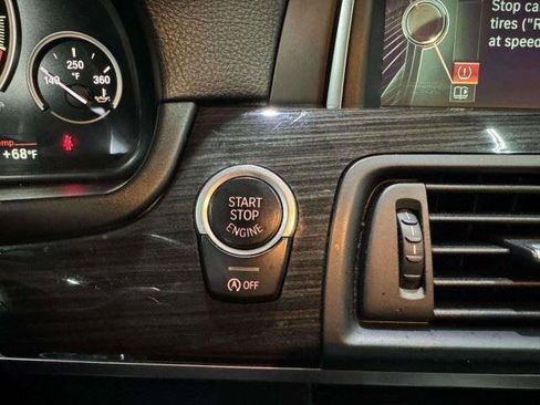 Used 2014 BMW 550i xDrive Sedan AWD/4WD image 23