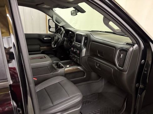 Used 2021 Chevrolet Silverado 1500 LT Trail Boss w/ Convenience Package II image 27