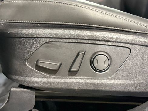 Used 2024 Kia Sorento S w/ Panoramic Sunroof Package image 51