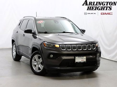 Used 2022 Jeep Compass Latitude w/ Convenience Group FWD image 1