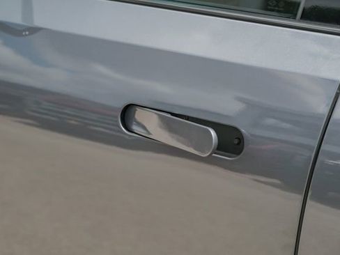 Used 2023 Rivian R1T Adventure image 52