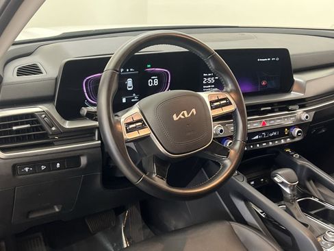 Used 2023 Kia Telluride S image 14
