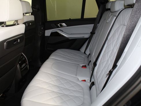 New 2026 BMW X5 xDrive40i w/ M Sport Package image 22