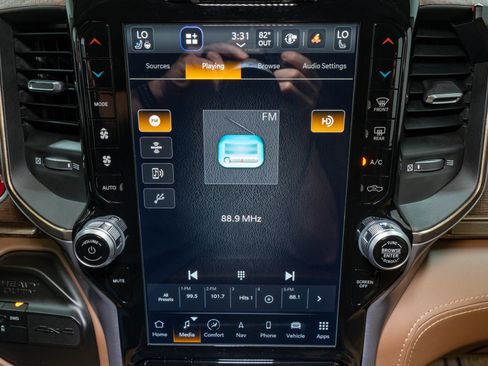 Used 2023 RAM 3500 Limited image 22