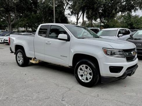 Used 2020 Chevrolet Colorado LT w/ Safety Package RWD image 12