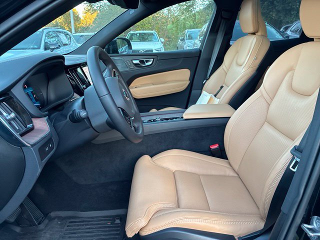 Used 2024 Volvo XC60 T8 Ultimate w/ Protection Package Premier AWD/4WD image 23