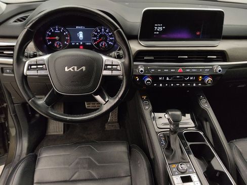 Used 2022 Kia Telluride SX w/ SX Prestige Package image 22