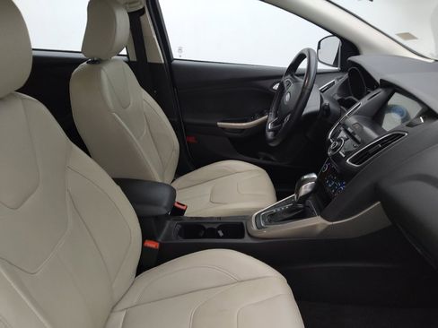 Used 2018 Ford Focus Titanium FWD image 21