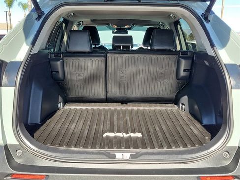 Used 2019 Toyota RAV4 XLE Premium image 29