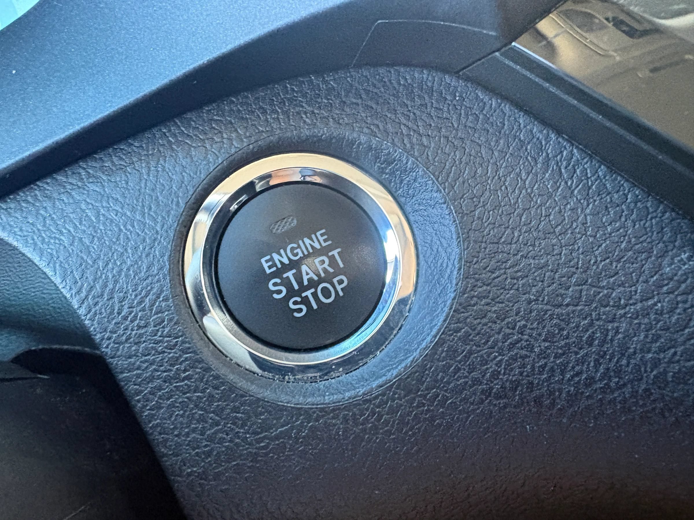 Used 2017 Toyota Sienna SE Premium FWD image 17