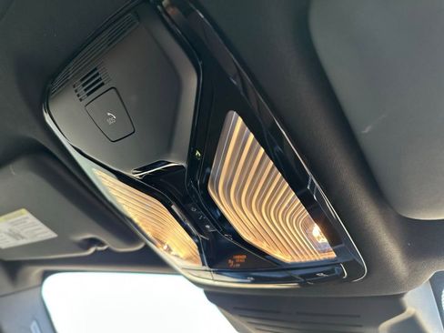 Certified 2024 BMW X5 xDrive40i w/ Premium Package image 28