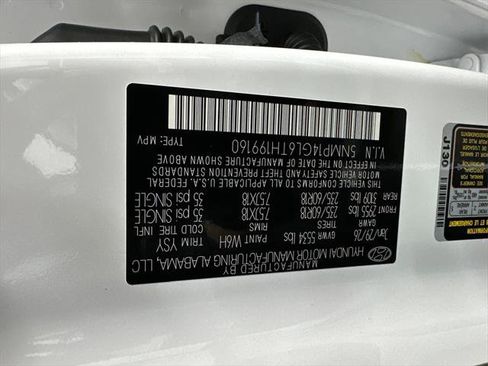 New 2026 Hyundai Santa Fe SE image 32