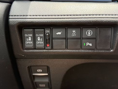 Used 2023 Honda Odyssey Touring image 27