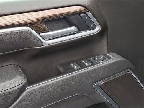 Used 2025 Chevrolet Silverado 2500 LT w/ Trail Boss Package image 29