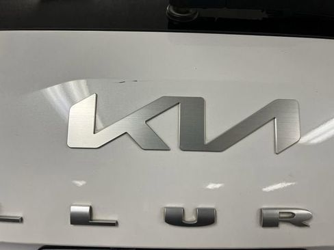 Used 2022 Kia Telluride EX w/ EX Premium Package image 32