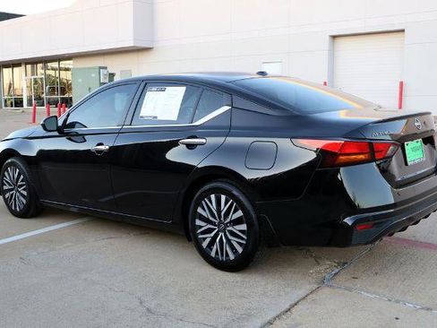 Certified 2024 Nissan Altima 2.5 SV image 9